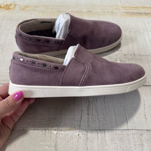 Spenco Santa Barbara Rivet NEW size 5.5 Elderberry Suede Sip On Loafer Sneaker - Picture 14 of 14